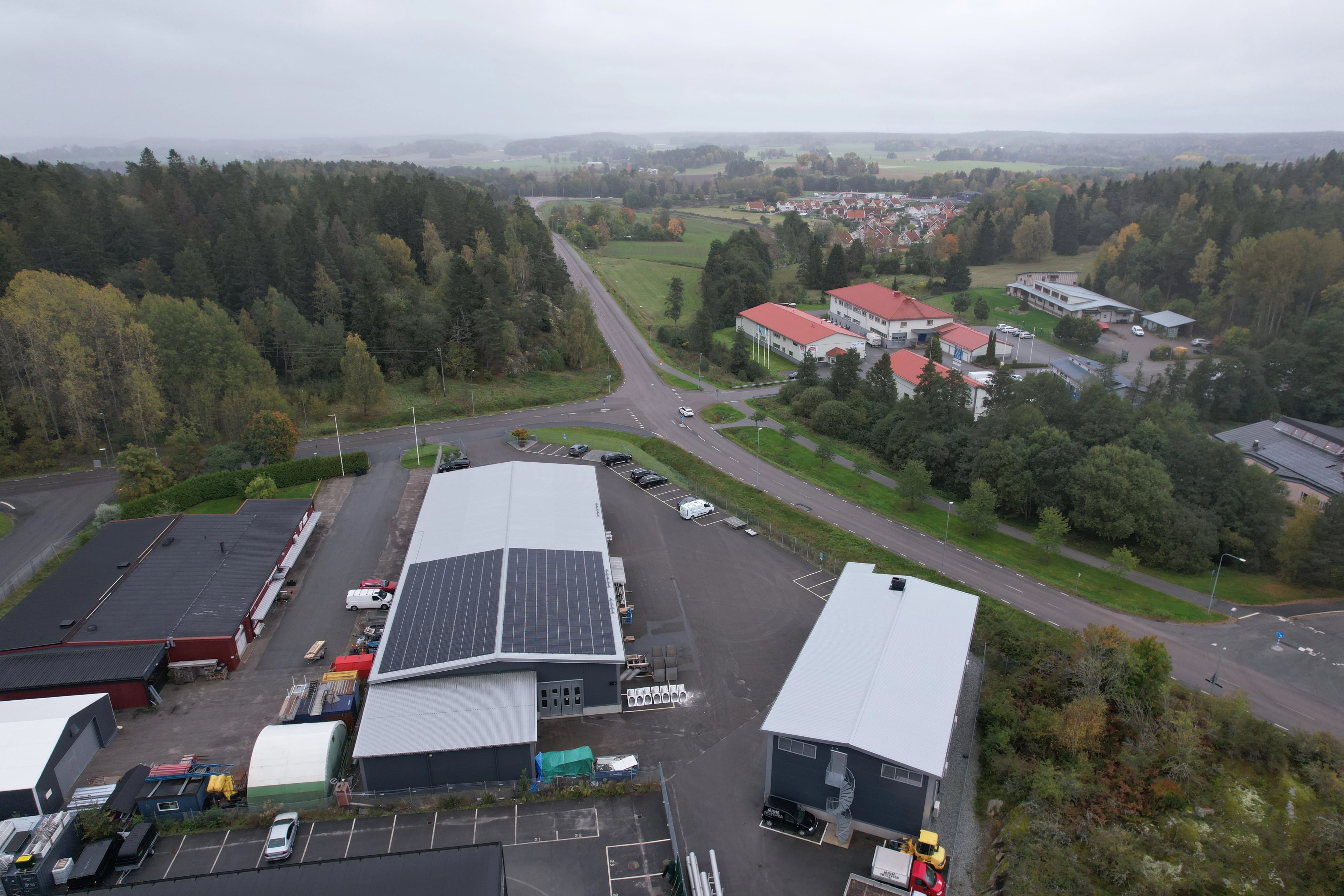 solceller på en solcellsanläggning i Järna