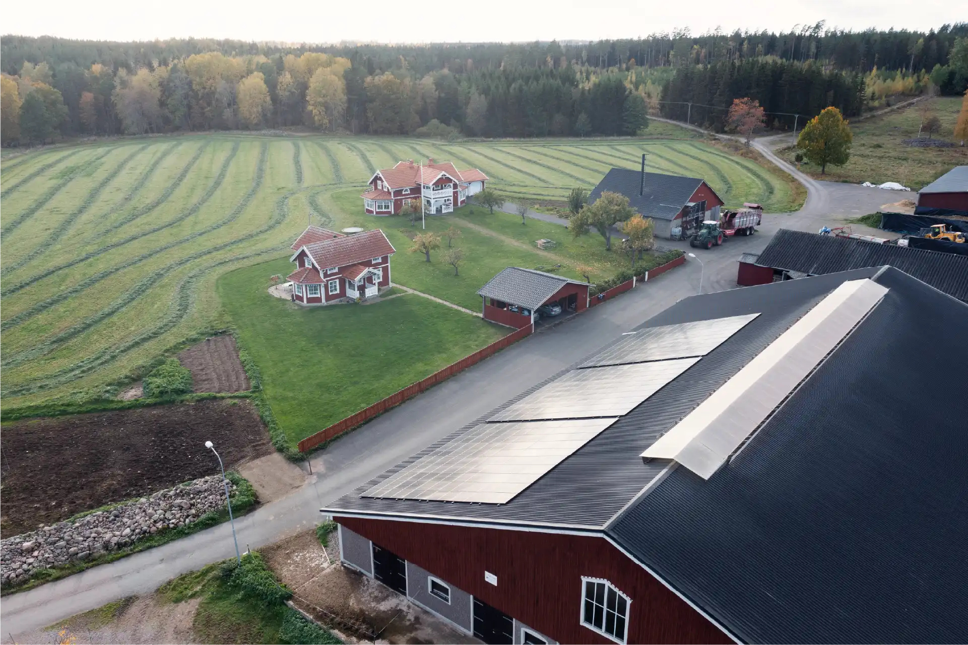 Lantgård med solcellsanläggning