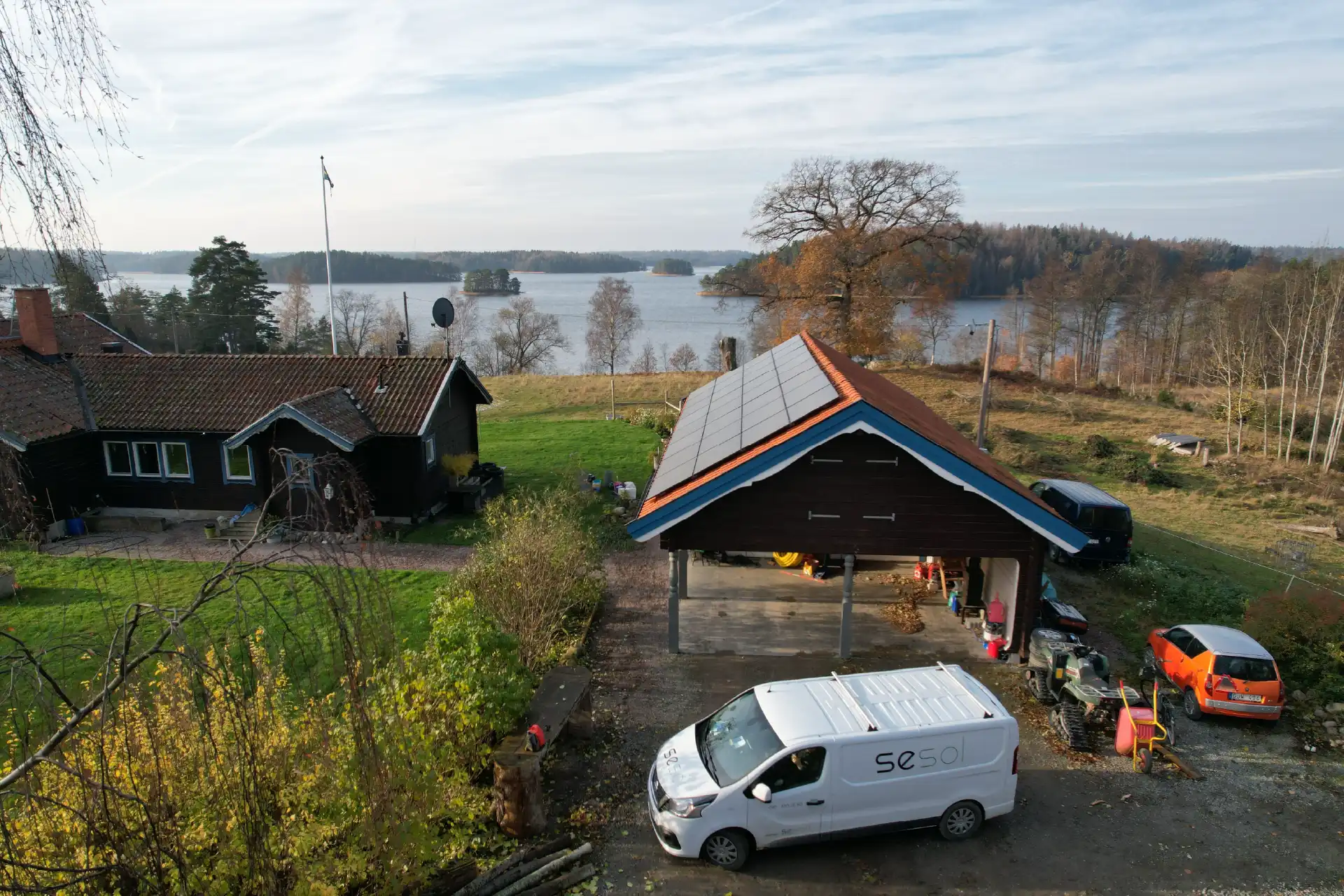Montage av solceller på landet